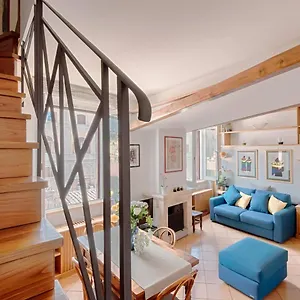 Trevi Luxury With Terrace Apartment